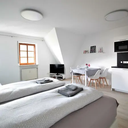 City Apartment - Old Main Bridge, Own Garage Parking Space Wurzburgo Exterior foto