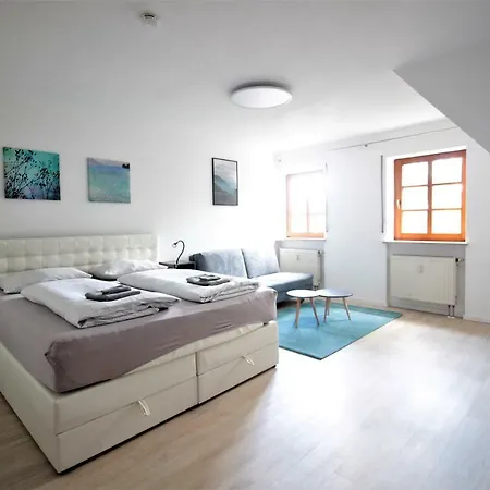 City Apartment - Old Main Bridge, Own Garage Parking Space Wurzburgo Exterior foto